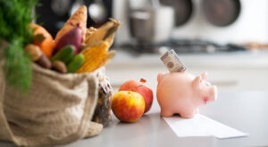 20 Food Saving Tips to Save Money on Food and Groceries
